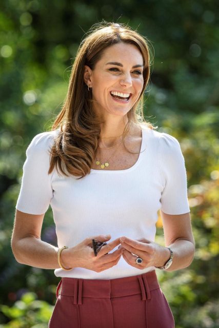 深度解析凱特王妃Kate Middleton 13套經典造型,婚紗到一個印花圖案都有背後的意義