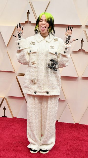 你懷念這個時期的 Billie Eilish 嗎? 重溫她最經典的10個高級Co-Ords時尚造型