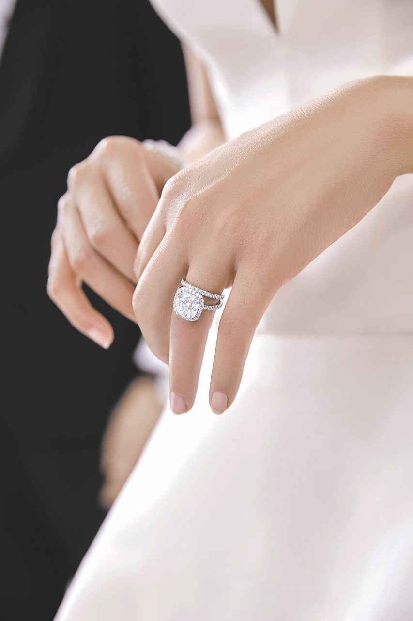 「鑽石之王」Harry Winston 鑽石婚戒 The One 系列，見證愛侶之間如鑽石般璀璨的珍貴時刻