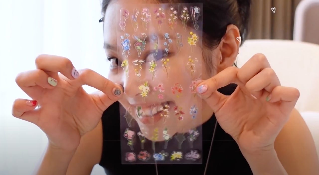 Jennie隨物攜帶好物