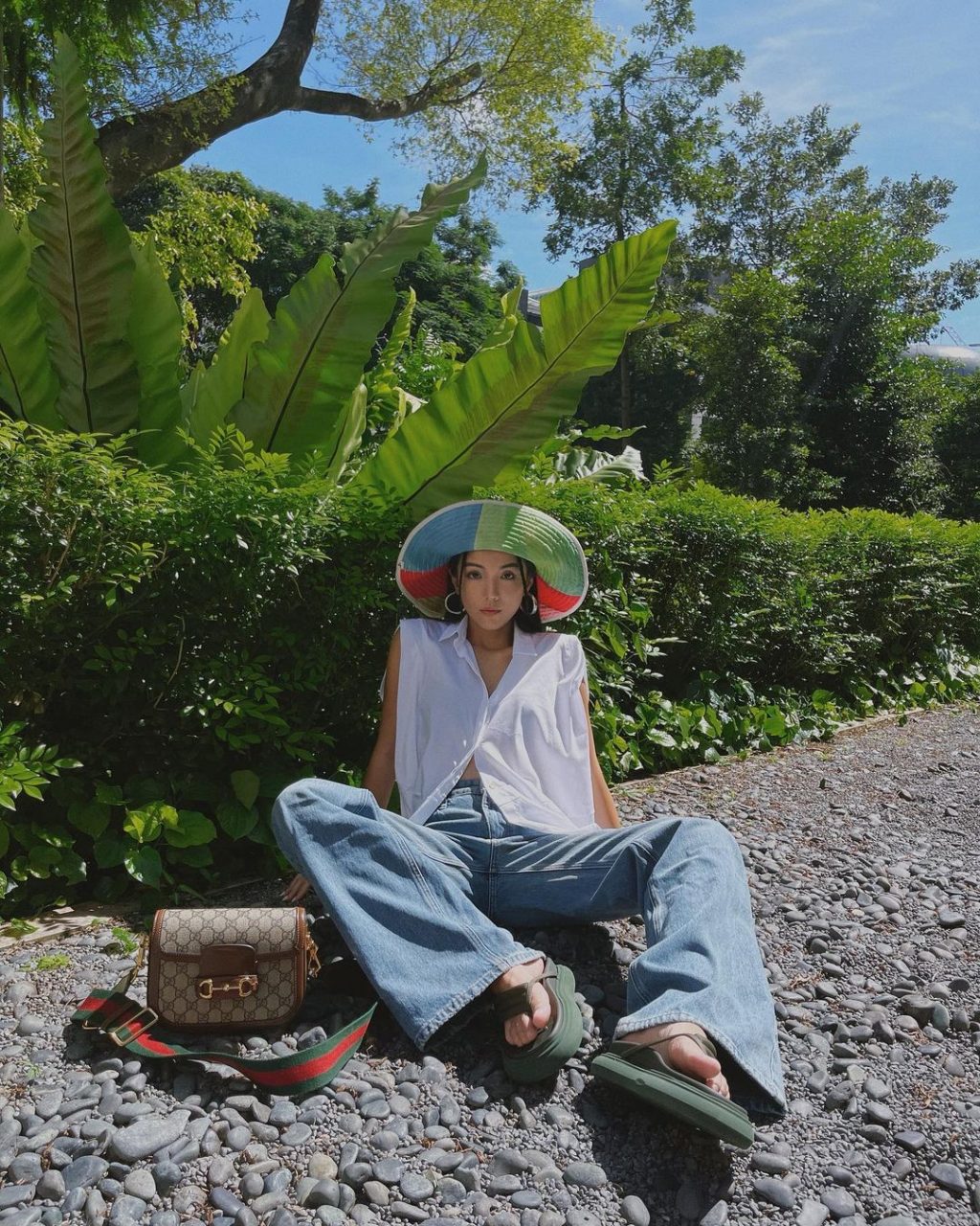 專訪新加坡時尚教主 Yoyo Cao，分享如何展示夏日活力造型