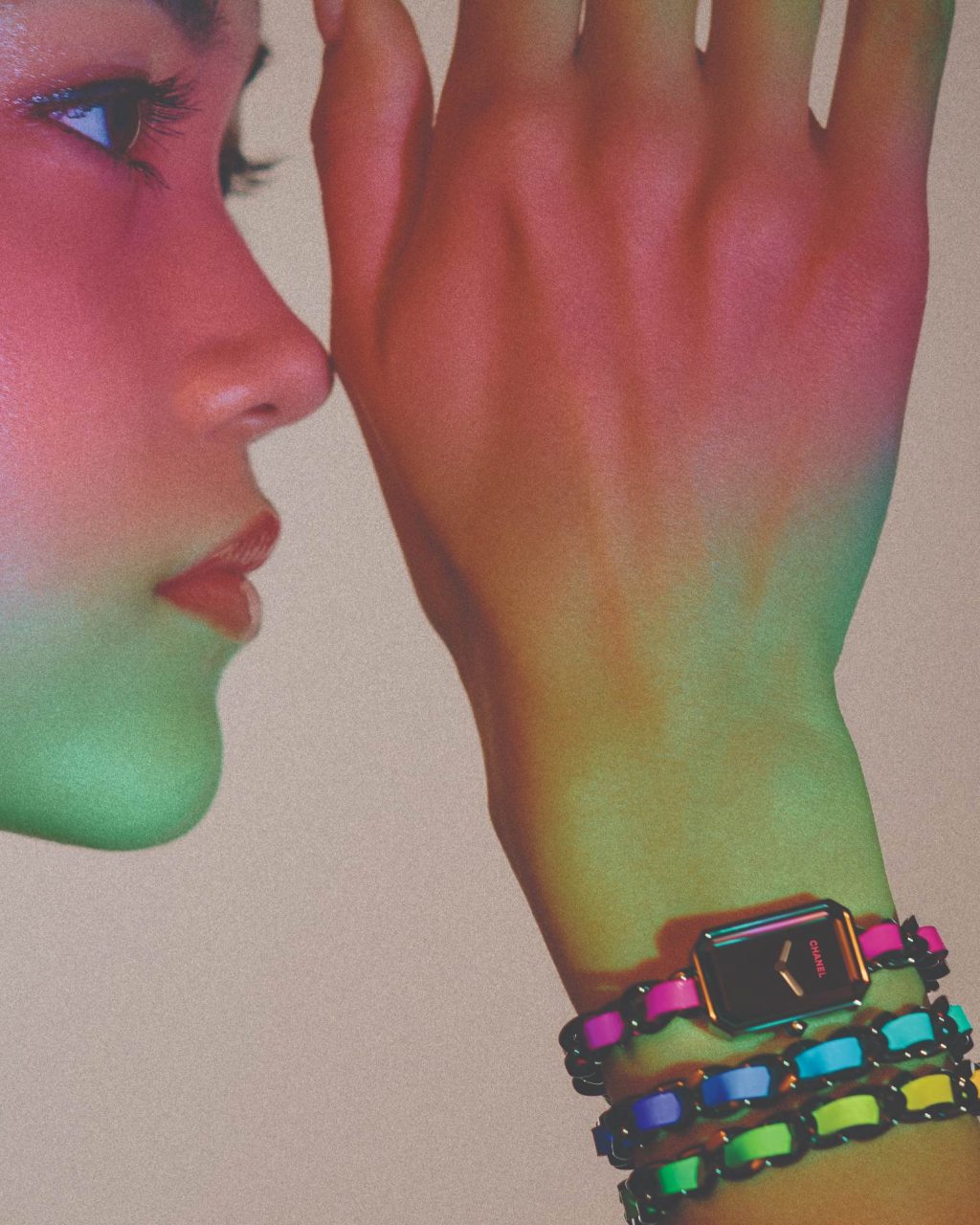 Chanel 推出 Electro 限定腕錶系列 感受電子音樂的澎湃能量