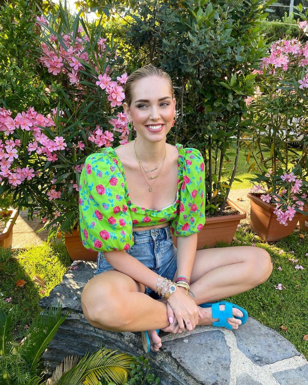 #SummerInVogue 微胖女孩的救星：跟帶貨女王Chiara Ferragani入手同款碎花公主澎澎袖