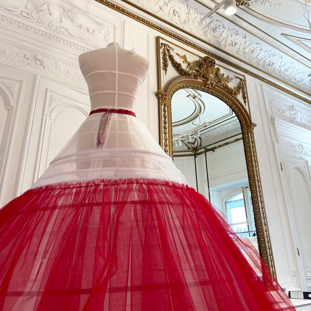 現場直播:Valentino Haute Couture Fall 2021