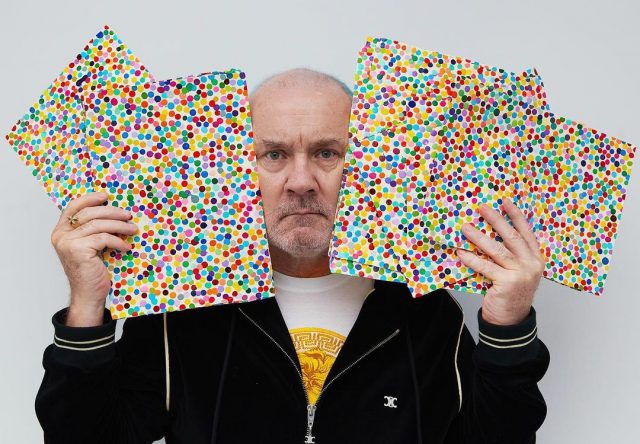 英國藝術家 Damien Hirst 推出 2000萬美元的 NFT 「實驗」:招牌畫作只可實體、數碼二選一?