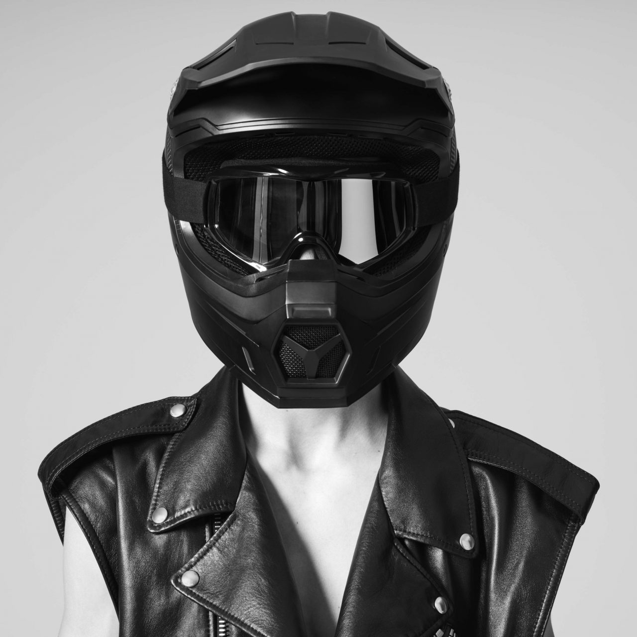 叛逆、古怪、非正統：Celine 展示夏日男孩的無限活力｜Summer 2022 Menswear