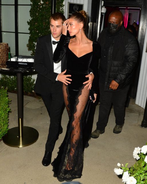 如何駕馭 Black Tie Dress Code？Hailey Bieber 再次以一條 LBD 驚豔 Instagram！