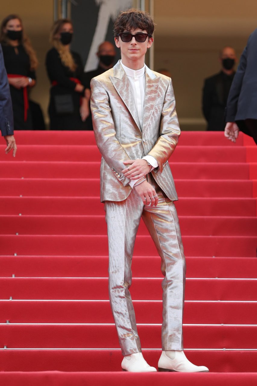 行走的時尚教科書！回顧 Timothée Chalamet 一連三套的康城影展造型