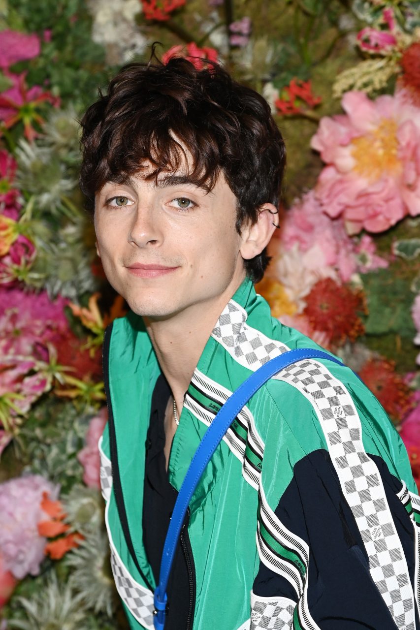 憂鬱男神 Timothée Chalamet 罕有地分享可愛舊照，從其童年睡房能看出什麼？