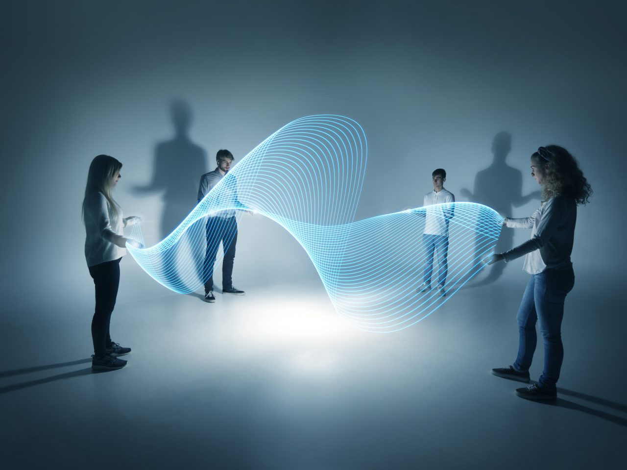 給上班族的生存指南：社交媒體反而讓你與人的距離更遠？