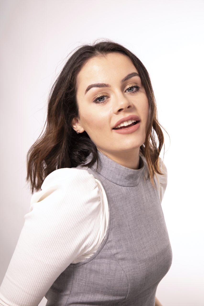 專訪無性別美容品牌Jecca Blac創辦人Jessica Blackler：「化妝對跨性別人士來說不只是變美，而是反映出他們內心世界」