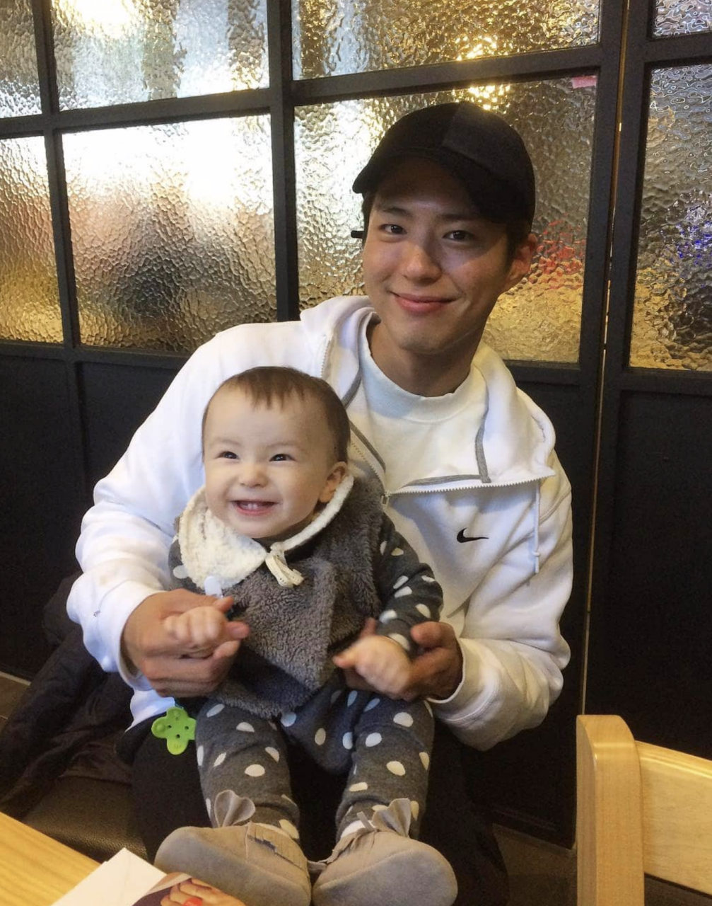 提早兩個月退伍！再看不到「國民男朋友」朴寶劍的海軍造型