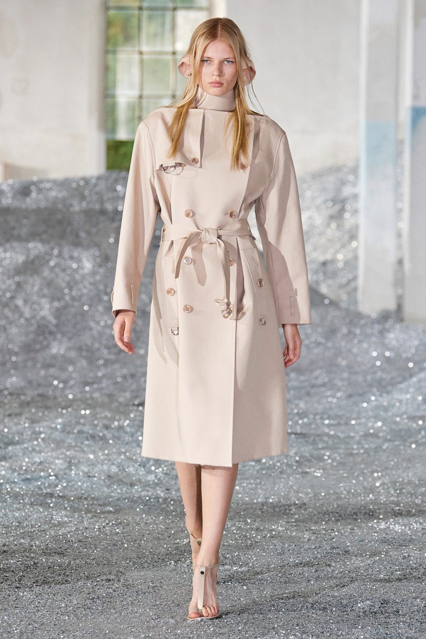 一個獻給母親大人的系列 Riccardo Tisci 帶來關於動物本能的深情演繹 | Burberry Spring/Summer 2022