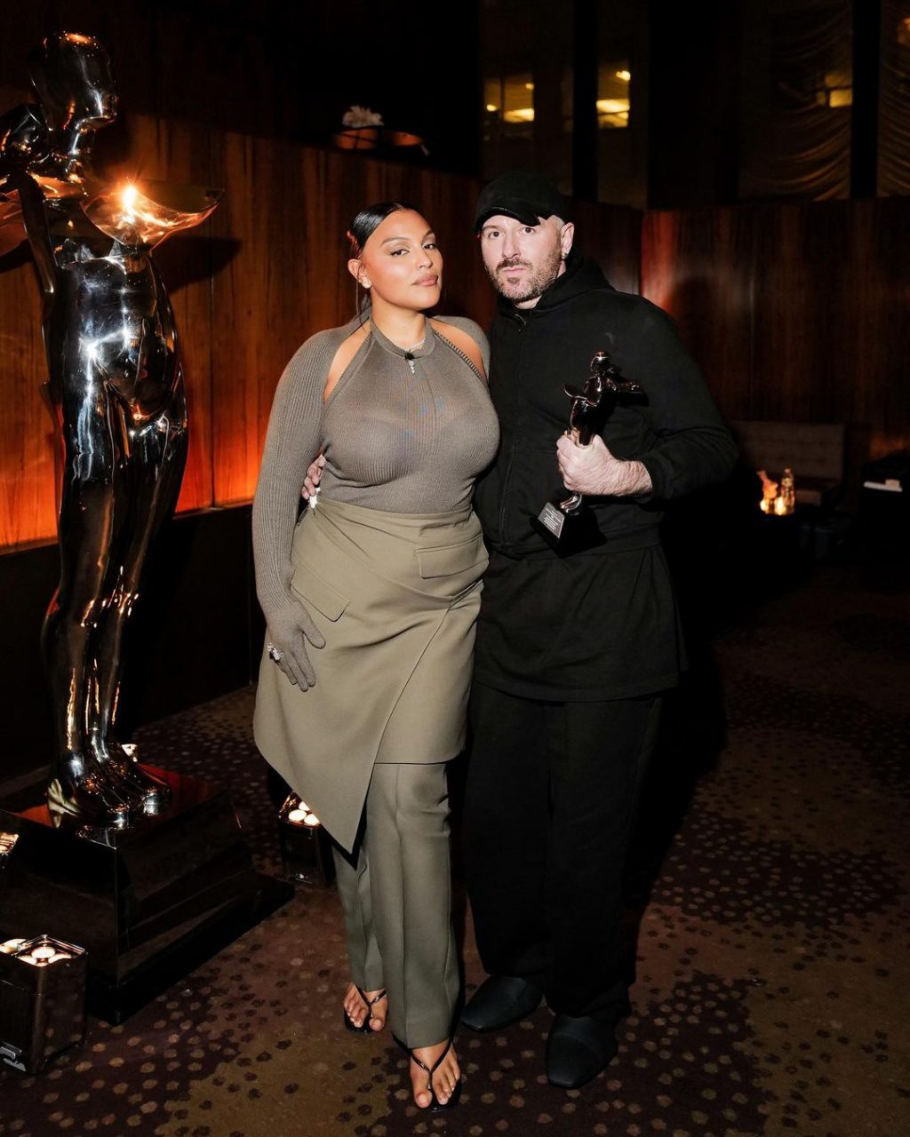 「時尚奧斯卡」CFDA 2021 得獎名單出爐：Balenciaga 的 Demna Gvasalia 奪年度全球女裝設計師獎、Wales Bonner 榮登年度全球男裝設計師獎、Telfar 連續兩屆獲年度配飾設計師！