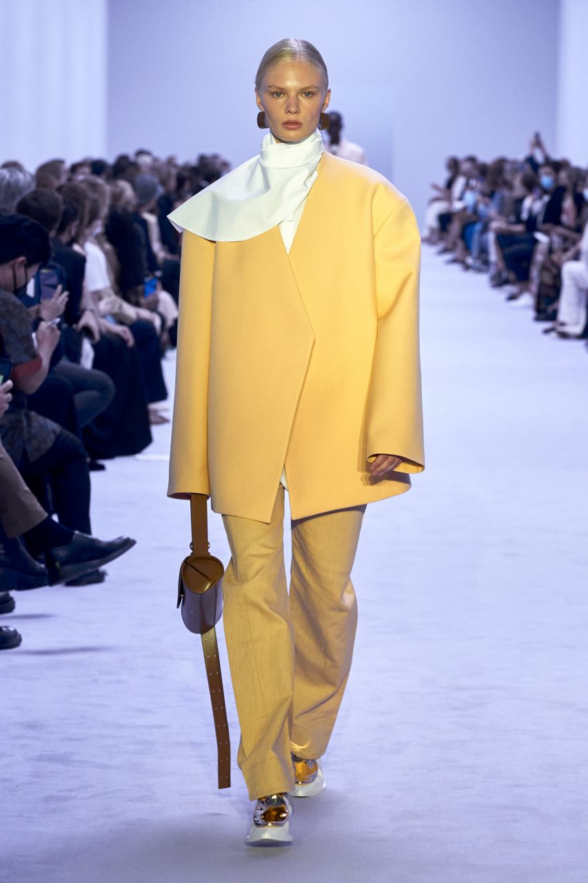 Jil Sander 從極簡主義尋找快樂淨土 | Spring/Summer 2022
