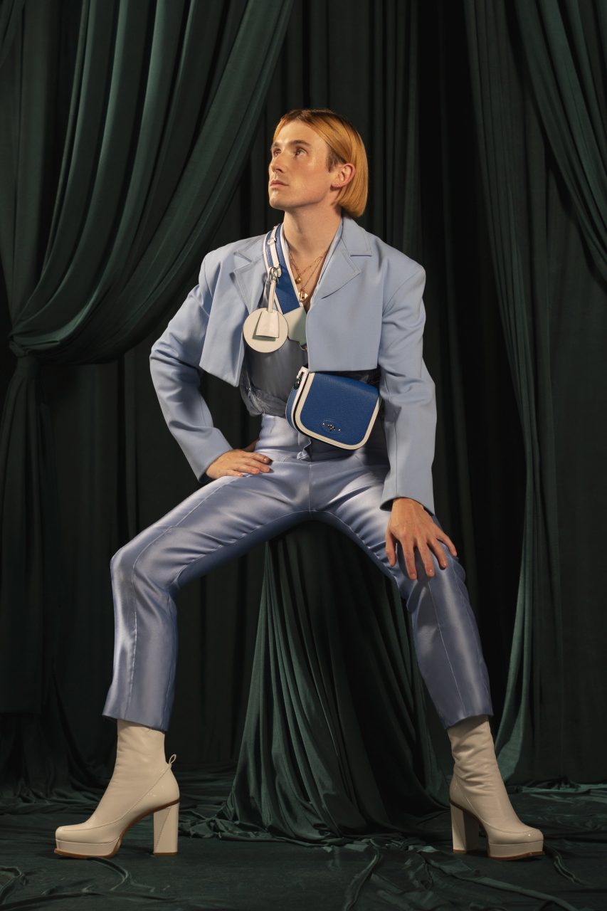 永續新人王Richard Malone 與Mulberry合作 ，寫下大品牌永續與道德生產的新一頁，可追溯源頭的Bayswater和Darley又會是怎樣？