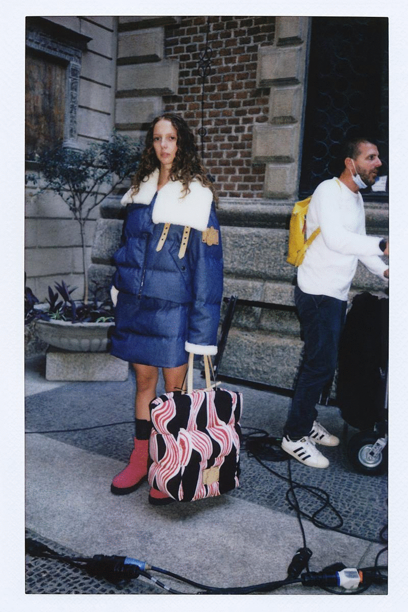 Mondo Genius 30分鐘環球數碼之旅：Alicia Keys 和宋茜聯手開啟穿梭在5個城市、11個創意系列 ｜Moncler  Spring/ Summer 2022