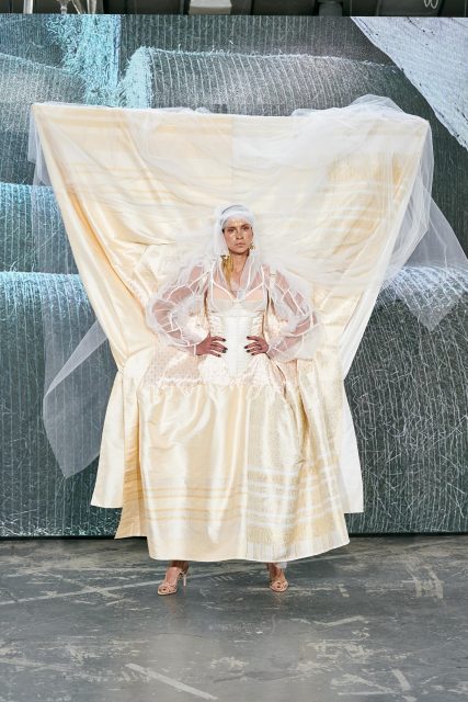 Andreas Kronthaler for Vivienne Westwood 為所有人而設計的精神 |Spring/Summer 2022