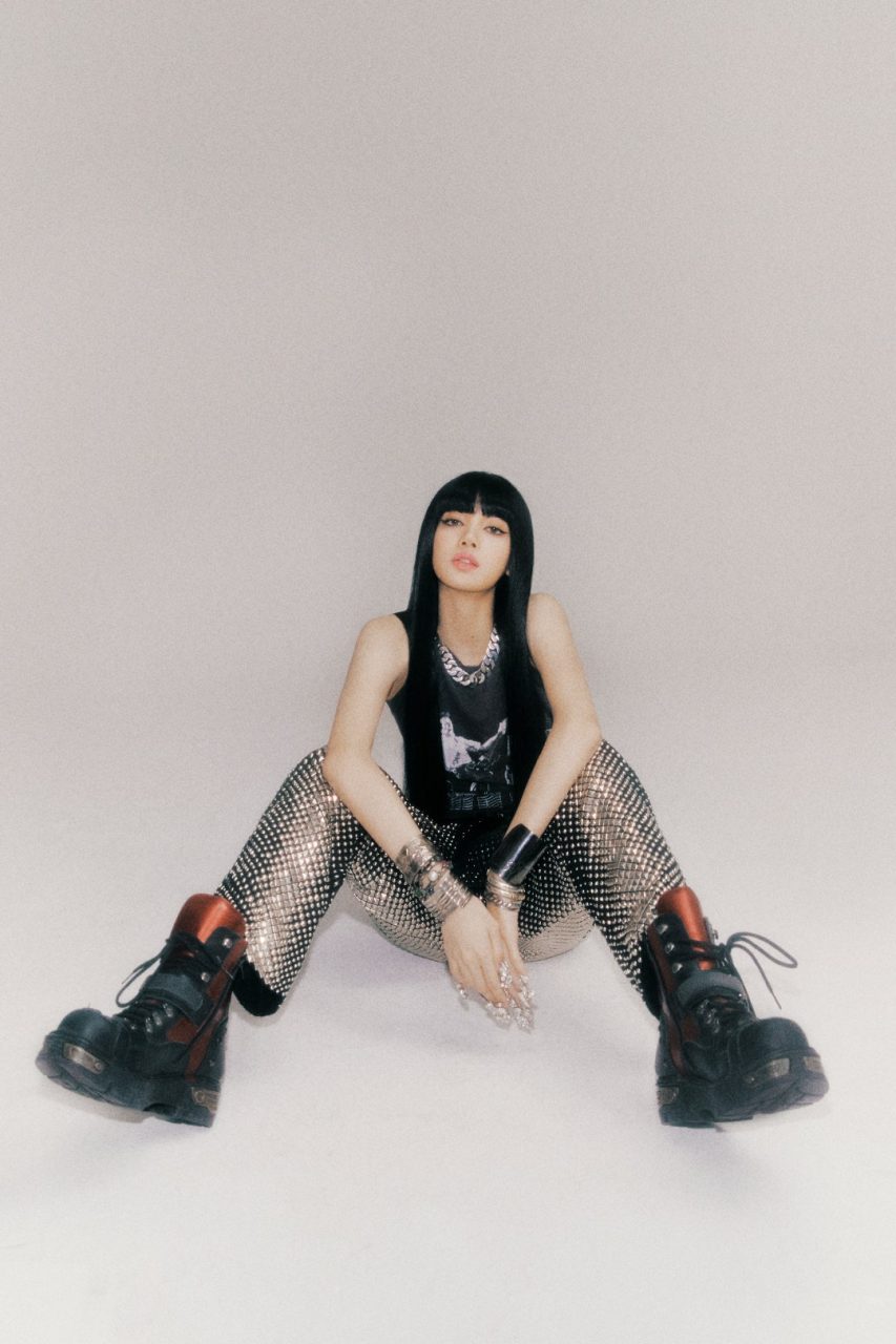 BLACKPINK Lisa與Vogue獨家快問快答，「這首Solo單曲釋放出我心中的Swag靈魂！」