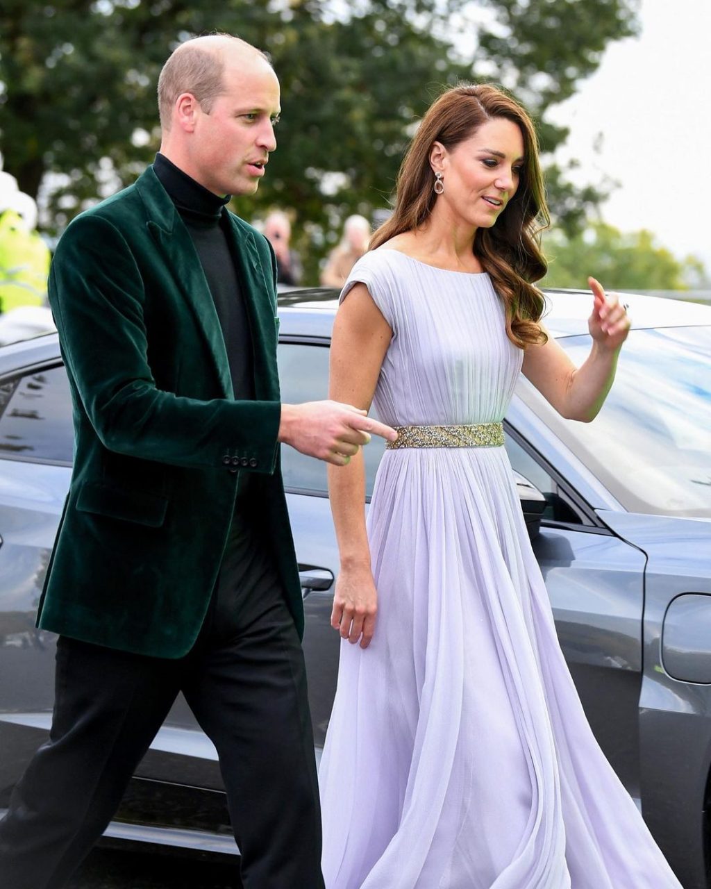 #SustainabiliityInVogue 劍橋公爵夫人 Kate Middleton 超仙氣降臨首屆 Earthshot Prize 頒獎典禮，原來是重穿10年前 Alexander McQueen 丁香紫紗裙！