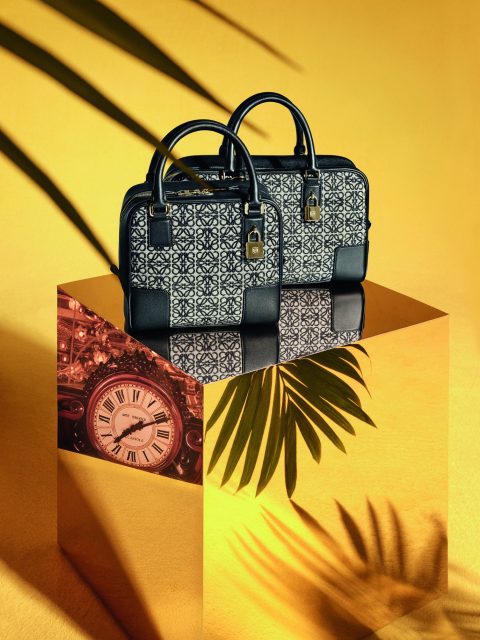 傳承西班牙傳統文化精髓：Loewe 將 1975 年面世的 Amazona 手袋再度登場