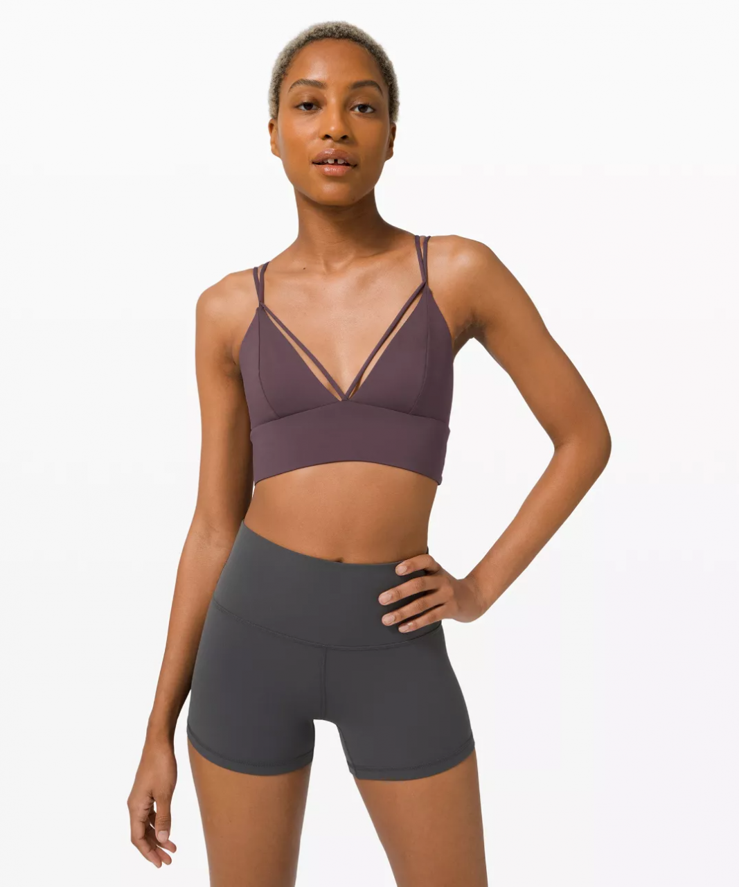 瑜伽服皇者 Lululemon 偷偷地減價了！仍趕得切入手皇牌熱門單品，部分已經出現斷碼！
