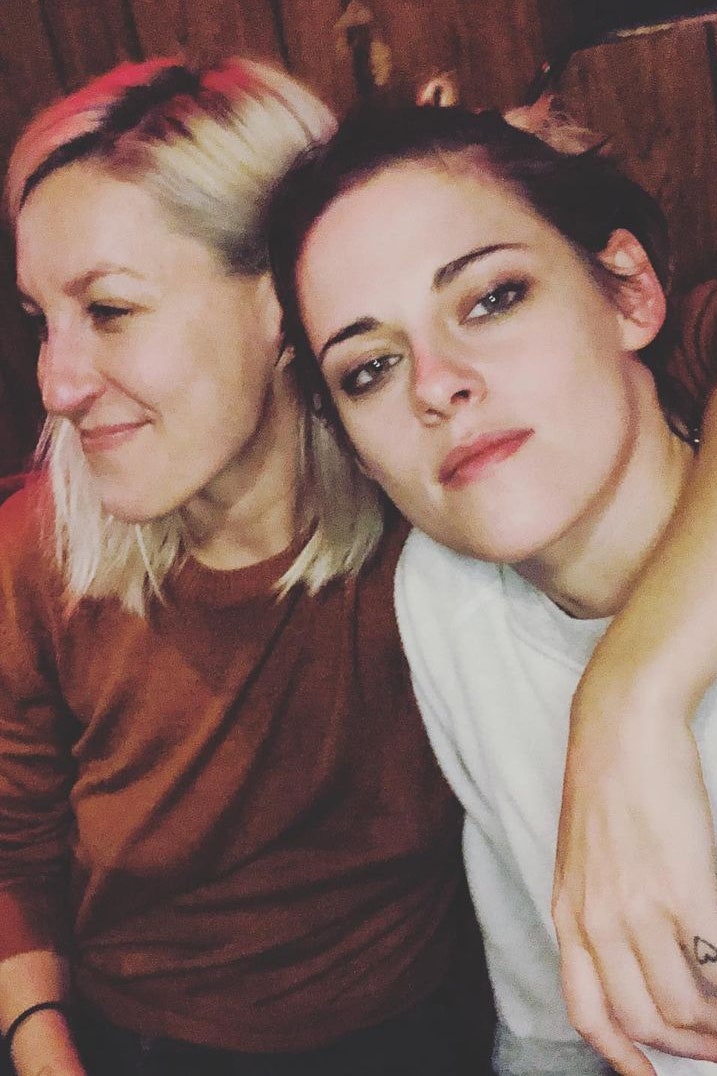 Kristen Stewart 驚喜宣布與未婚妻 Dylan Meyer 訂婚！即將結婚回看兩人愛情故事