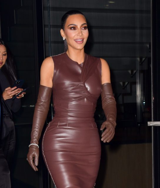 聯乘之王 Kim Jones 神力相助:Kim Kardashian West 憑 Fendi x Skims 聯乘系列首次奪得創新者獎