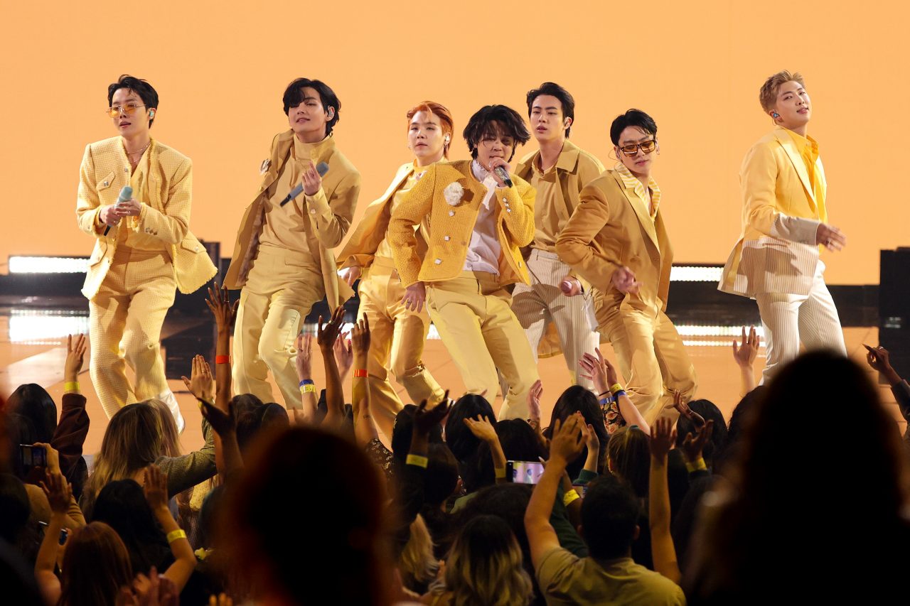 BTS X Laneige！把皇牌產品換上「防彈紫」 延續世界級男團勢力
