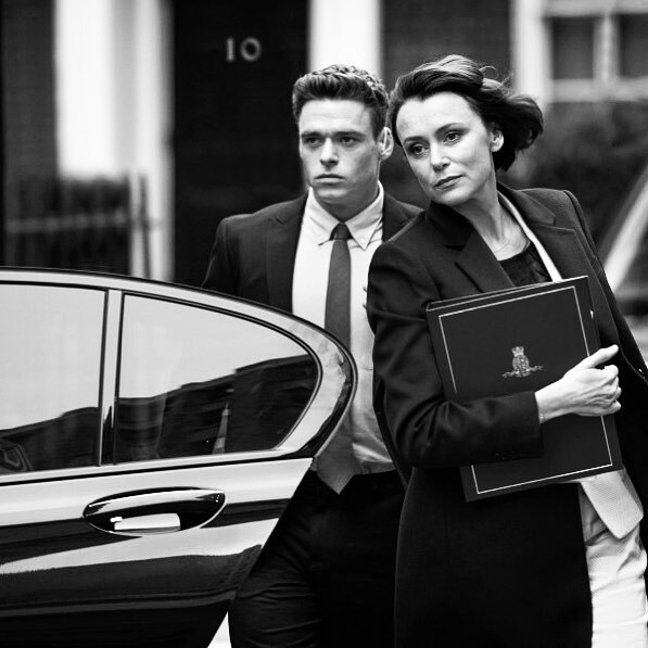 從《權力遊戲》、金球獎視帝到《永恆族》，Richard Madden 如何運用天賦與努力成為當紅演員