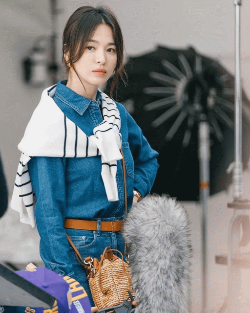 宋慧喬《現正分手中》劇中大曬多款名牌手袋!盤點韓劇帶貨女王使用的同款手袋 (持續更新)