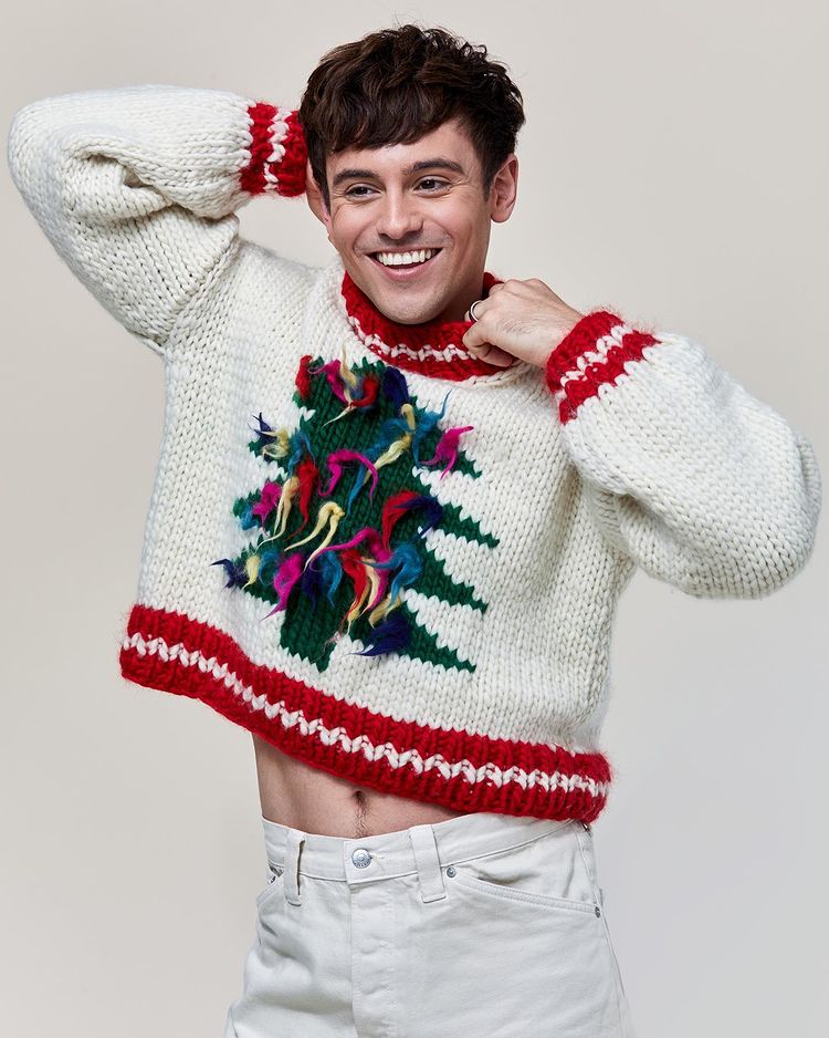 連創立自家品牌也不忘向奧運致敬！英國跳水王子 Tom Daley 首度推出針織成衣「1896」系列