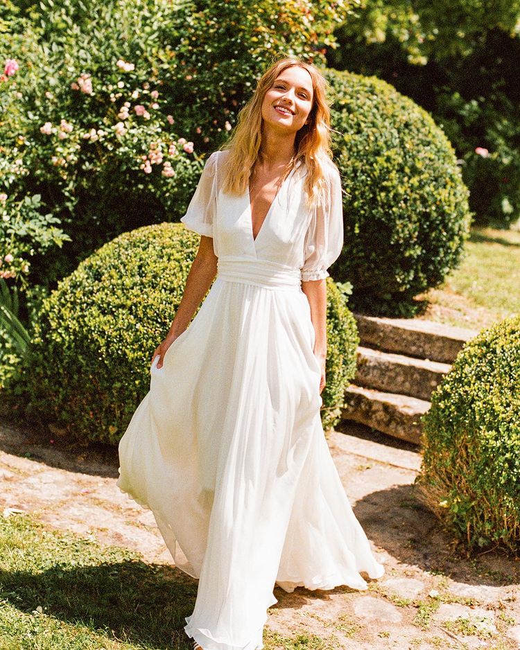 婚紗系列不再由 Vera Wang、Vivienne Westwood 專美：盤點平價法國品牌中最適合小型婚禮的12款婚紗設計