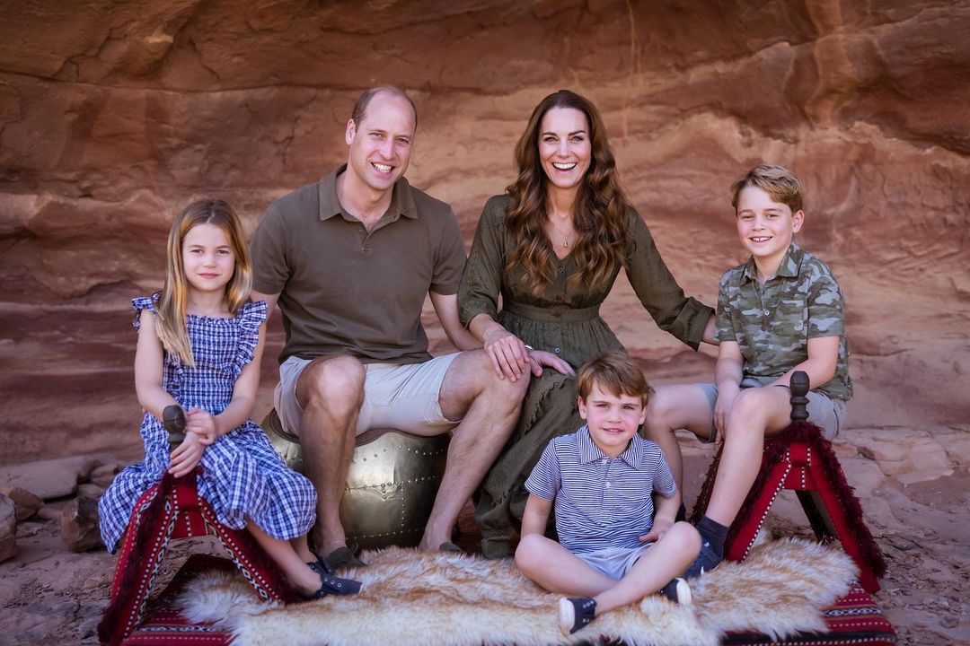 Kate Middleton 凱特王妃與 Prince William 上載最新聖誕賀卡，背後隱藏哪些故事？