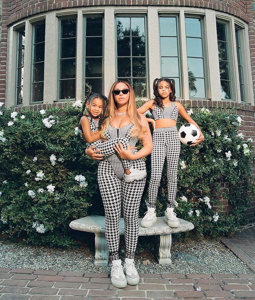 Adidas x Ivy Park 推出第5個聯乘「Halls of Ivy」系列！Beyoncé 與女兒們共同出鏡演繹學院風格