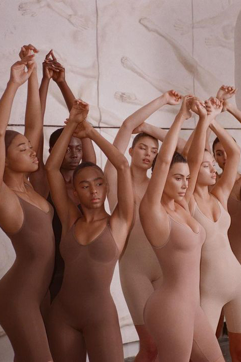 獨家專訪 Kim Kardashian 細談創立內衣品牌 Skims，選擇香港作為首個引入亞洲市場的起點