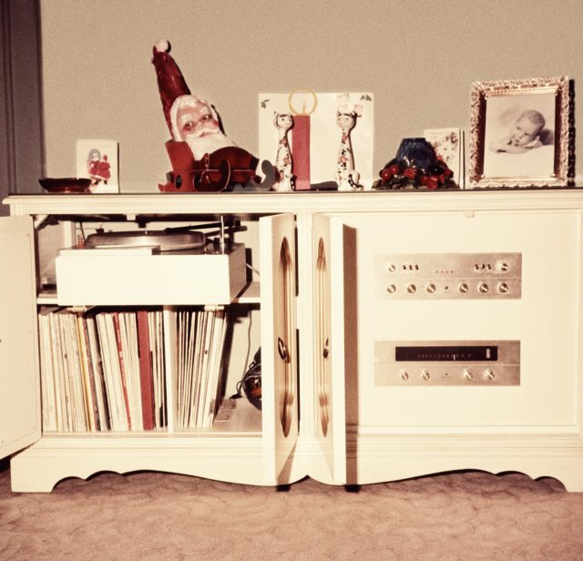 百聽不厭的聖誕金曲：精選 10 首充滿聖誕派對氛圍的應節歌單！