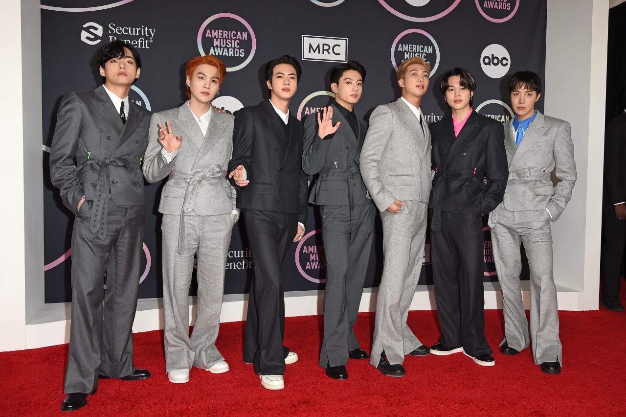 Style File：精選 K-Pop 天團 防彈少年團 BTS 千變萬化的紅地毯造型