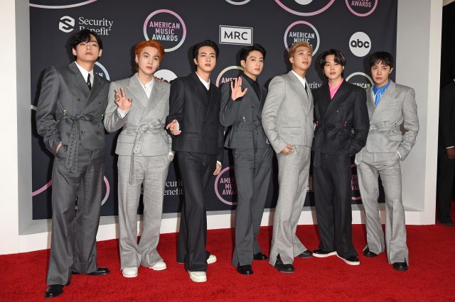 Style File:精選 K-Pop 天團 防彈少年團 BTS 千變萬化的紅地毯造型