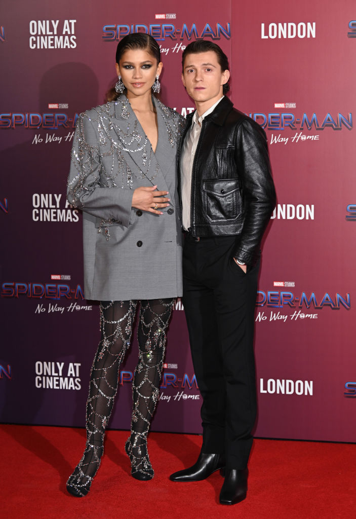 Zendaya 與男友 Tom Holland 雙雙出席《蜘蛛俠：不戰無歸》倫敦首映禮！紅地毯造型再次成為全場焦點