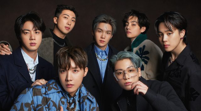 訂閱《VOGUE》香港版電子書及紙本實體書：一月刊｜BTS 以聲音開創新時代