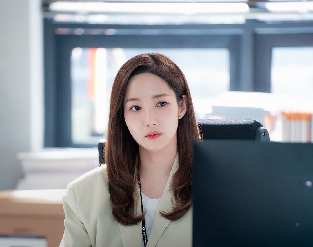 朴敏英睽違2年回歸螢幕，竟遇上無法抗拒的他？一起來看《氣象廳的人們：社內戀愛殘酷史篇》