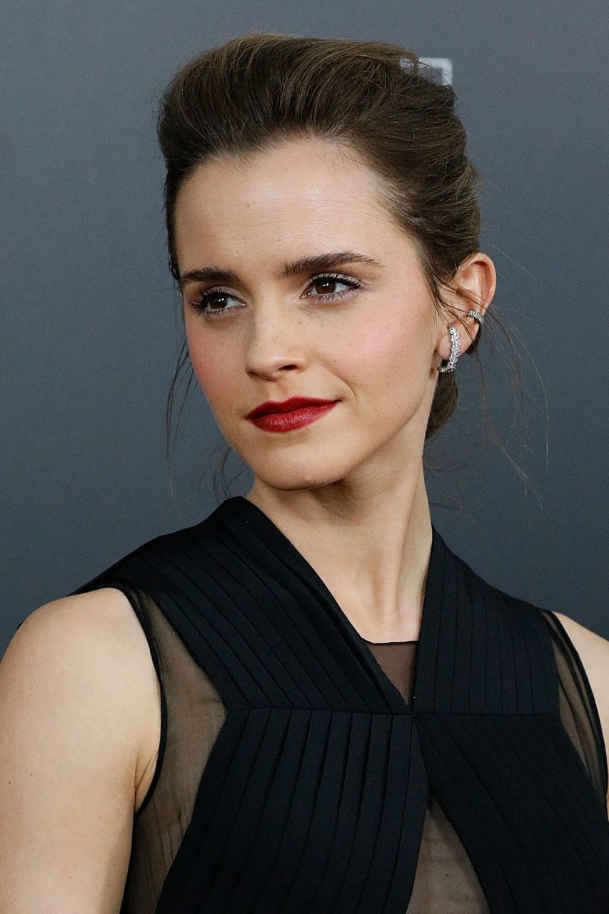 《哈利波特》特別節目錯將 Emma Roberts 認成 Emma Watson！兩位後續互動超可愛