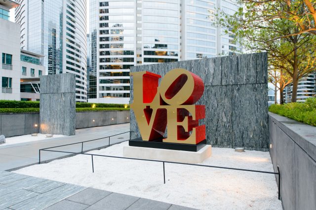 最新必看香港展覽:Ben Brown Fine Arts 帶來創造 LOVE 雕塑的美國傳奇藝術家 Robert Indiana 個展