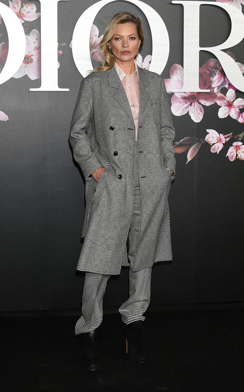 參考戴安娜王妃、Kate Moss 的冬日造型｜5個顯高的 Long Coat 時尚配襯法則