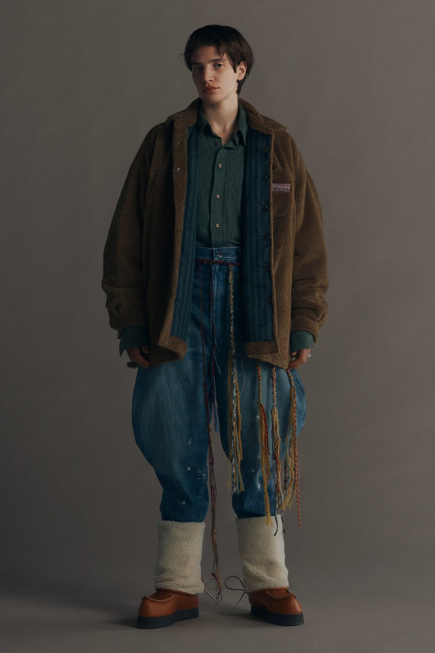 Acne Studios 展示游牧時尚文化，打造多層次穿衣方式 ｜ Fall 2022 Menswear