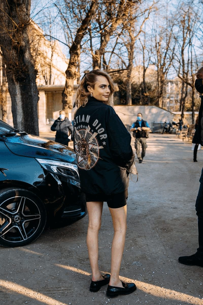 今季必備單品：10 個永不出錯的 Loafers 時尚配搭方式