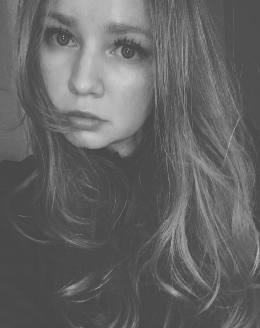 《創造安娜 Inventing Anna》本人 Anna Delvey 回歸 Instagram!深夜貼文回擊假閨蜜Rachel:「妳才是最貪的那個」