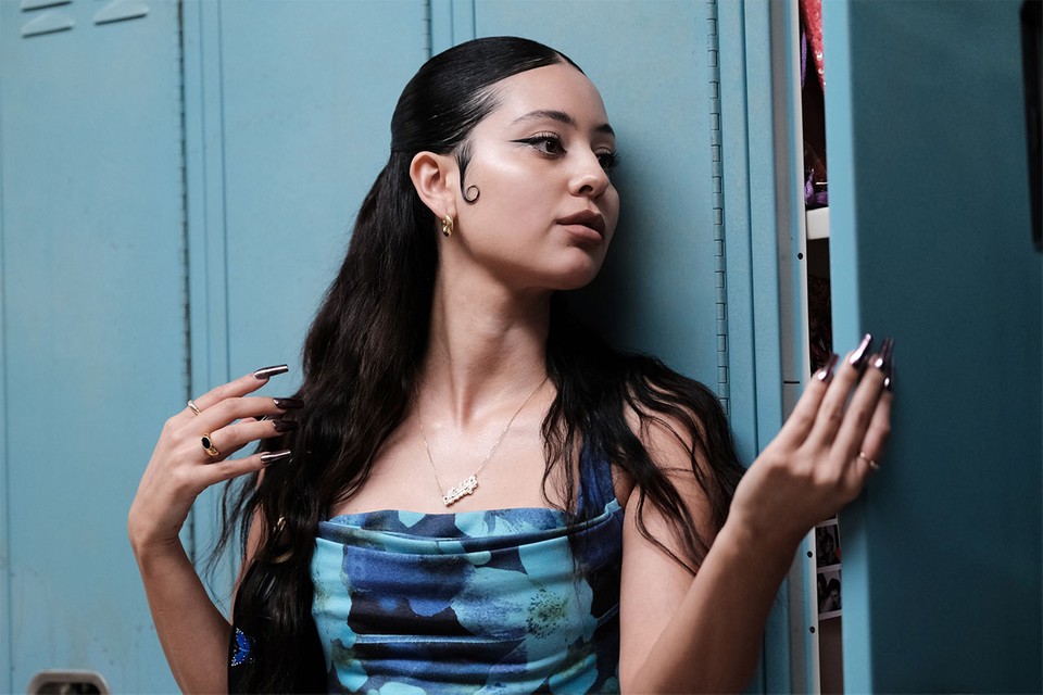 在家中仍能輕易重塑《Euphoria》主角們的精緻美甲？由劇集美甲師 Natalie Minerva 親自講解其設計及製作方法