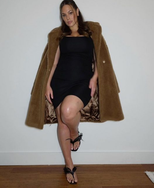 學會無條件愛上自己的身型!大尺碼模特兒 Ashley Graham 透露 6 個有效提升自信的法則